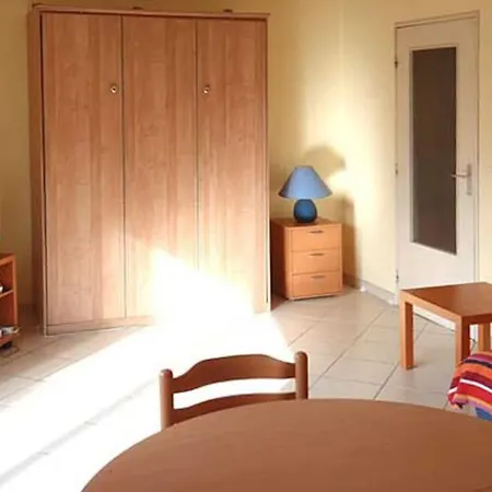 Apartman Tres Beau Studio Climatise Dans Avec Parking Couvert *